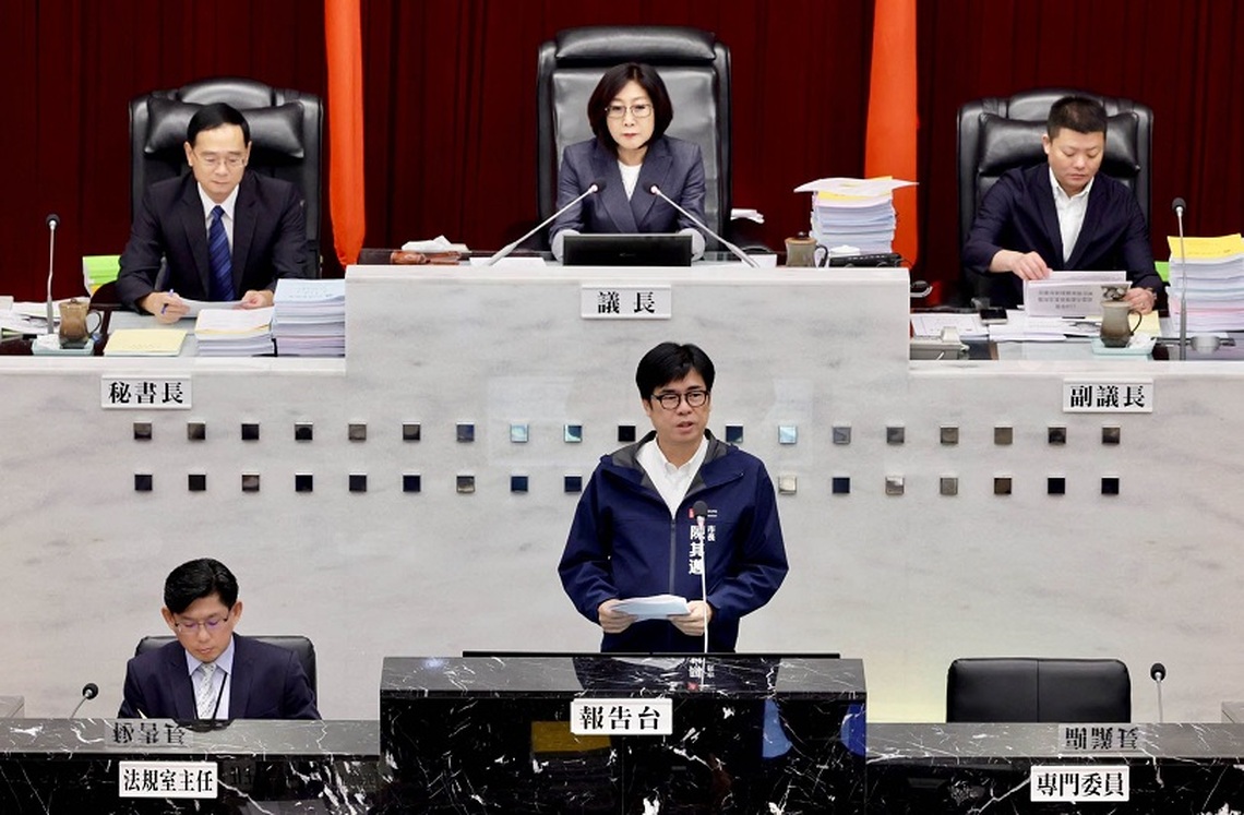 堅持財政紀律 陳其邁提出高雄歷年最低淨舉借預算