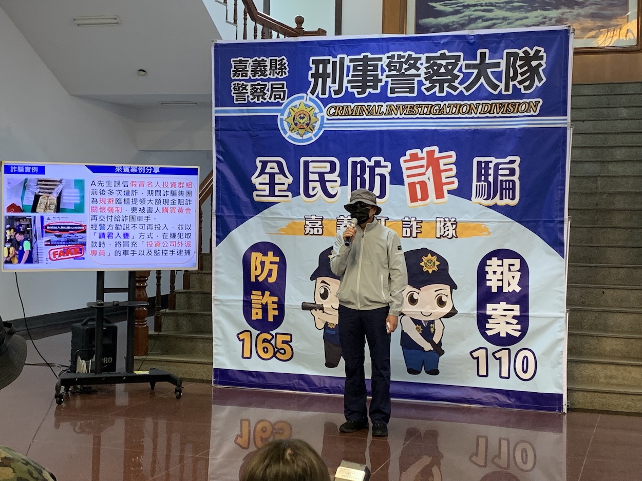 ▲受騙的A先生說詐騙集團會讓人誤信為真。（圖/記者陳惲朋攝）