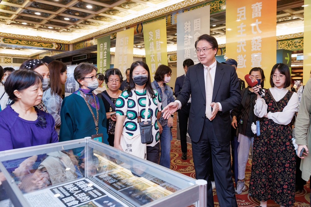 林右昌出席影像展批藍白違憲 再指國民黨財劃法加劇不公平 208 林右昌出席影像展批藍白違憲 再指國民黨財劃法加劇不公平 207
