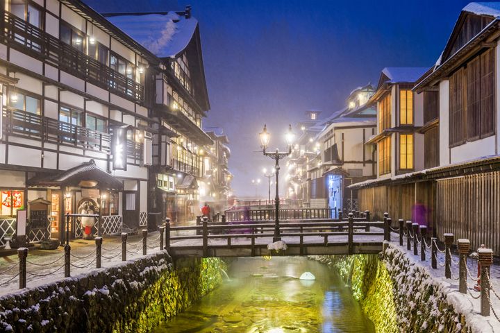 跟團出遊比一比!2025首季各線旅行團費公佈 日本賞櫻團飆漲
