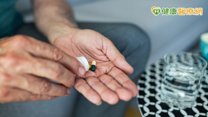 長輩用藥安全知多少,食藥署帶您一探究竟