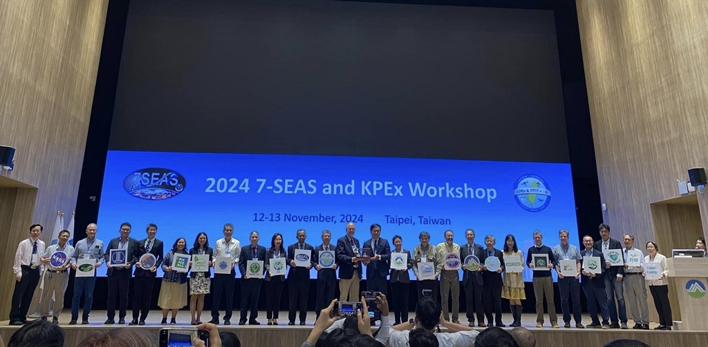 2024年七海計畫暨高屏實驗國際工作會貴賓合影（記者黃楸玲／攝影）
