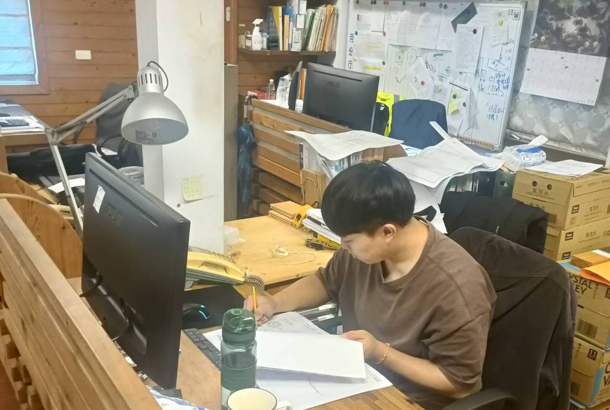 ▲南漂青年劉宏澤在嘉義就業,獲就業中心補助減輕負擔。(圖/就業中心提供)