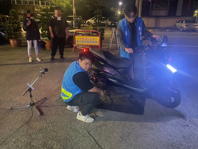 藏不住了!移工騎改裝車遭楊梅警攔查 失聯身分意外曝光 59 S 69771269 0