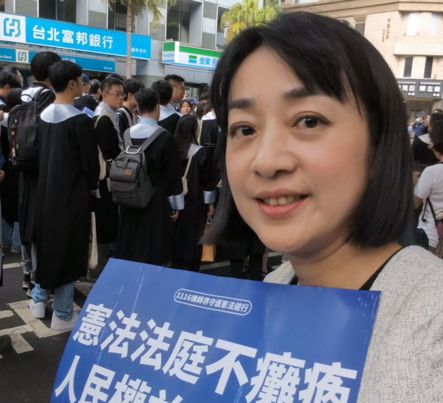 圖/時代力量黨主席王婉諭直言,這種情緒性的離譜修法,完全踐踏權力分立的憲法精神,更是赤裸裸的碰觸到民主法治底線。(時代力量黨提供)