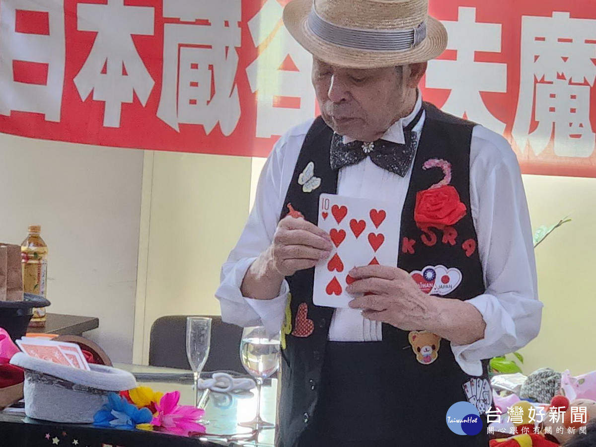 魔術的魅力無窮。(簡千翔服務處提供)