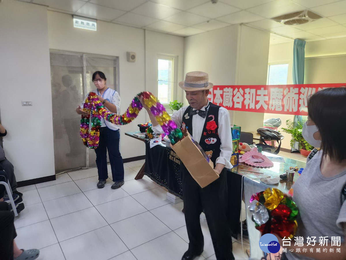 魔術的魅力無窮。(簡千翔服務處提供)