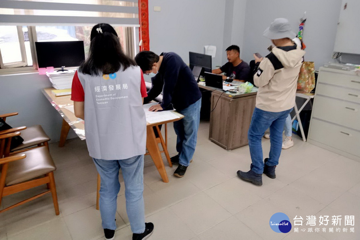 桃園市政府跨局處成立「公共安全聯合稽查小組」,全面強化砂石場業者管理。
