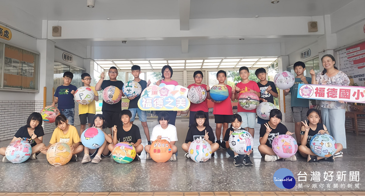 全校學生燈籠彩繪 祈願2025勵行三好校園願景。圖/記者鄧富珍攝