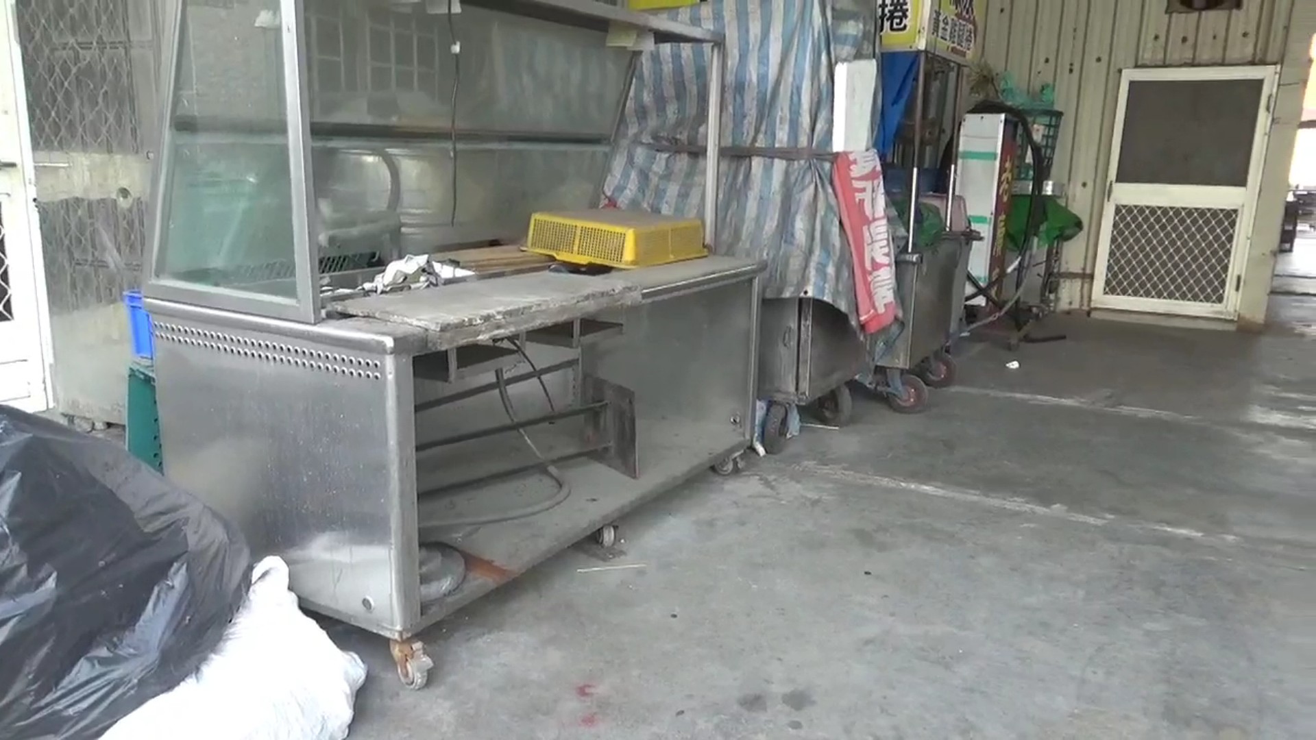▲鹿港鎮鹿和夜市發生因債務糾紛打架事件，讓原本正在消費的民眾紛紛走避，夜市一陣騷動。（記者張溎壕攝）