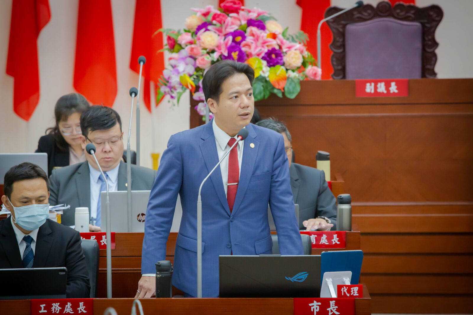 竹市府出國預算遭質疑 邱臣遠:依法審慎編列提升城市外交競爭力 226 竹市府出國預算遭質疑 邱臣遠:依法審慎編列提升城市外交競爭力 225