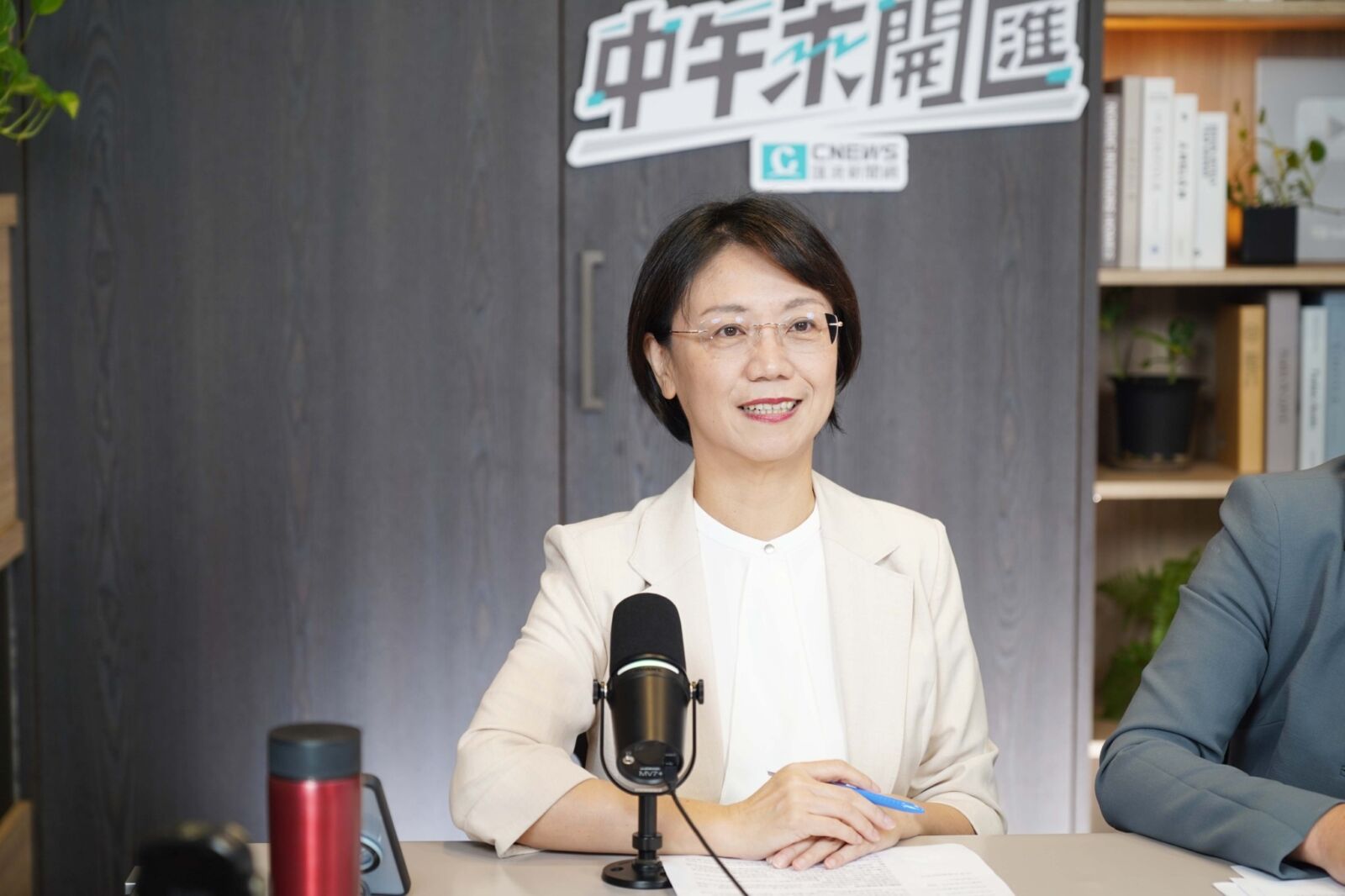 中午來開匯/極端情況2、3位大法官就能裁判 翁曉玲:國民黨團會強力通過《憲法訴訟法》修法 226 中午來開匯/極端情況2、3位大法官就能裁判 翁曉玲:國民黨團會強力通過《憲法訴訟法》修法 225