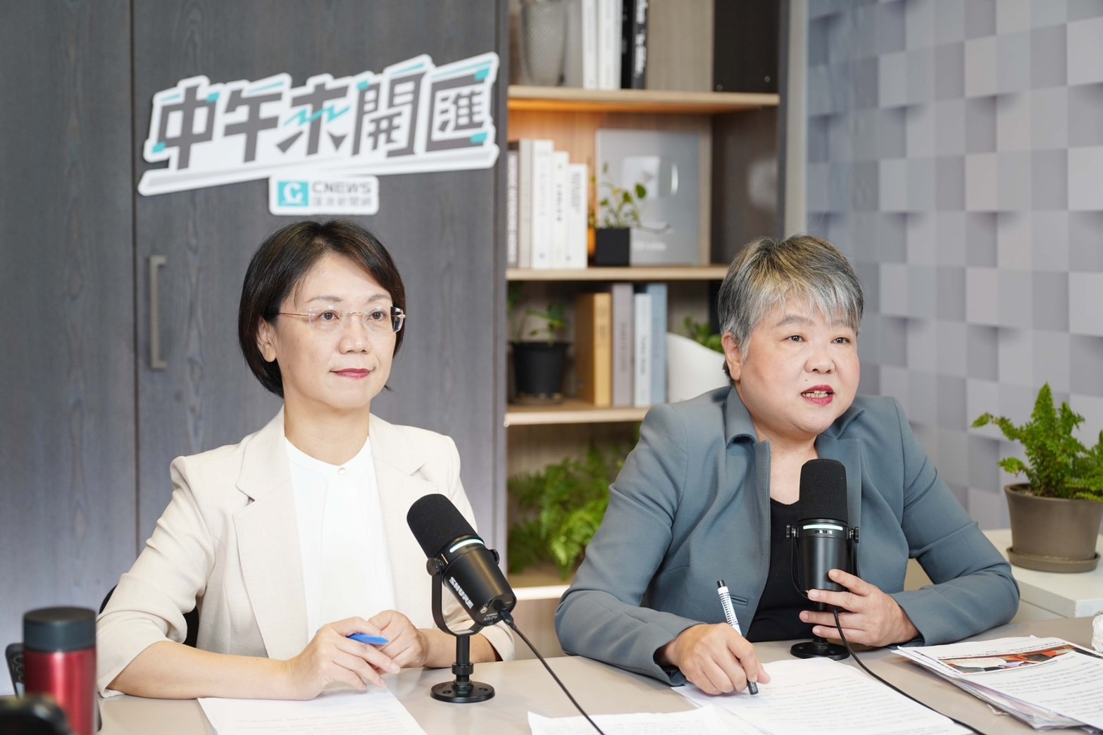 中午來開匯/黃珊珊不支持《憲法訴訟法》? 翁曉玲:私下有多名白委支持 214 中午來開匯/黃珊珊不支持《憲法訴訟法》? 翁曉玲:私下有多名白委支持 213