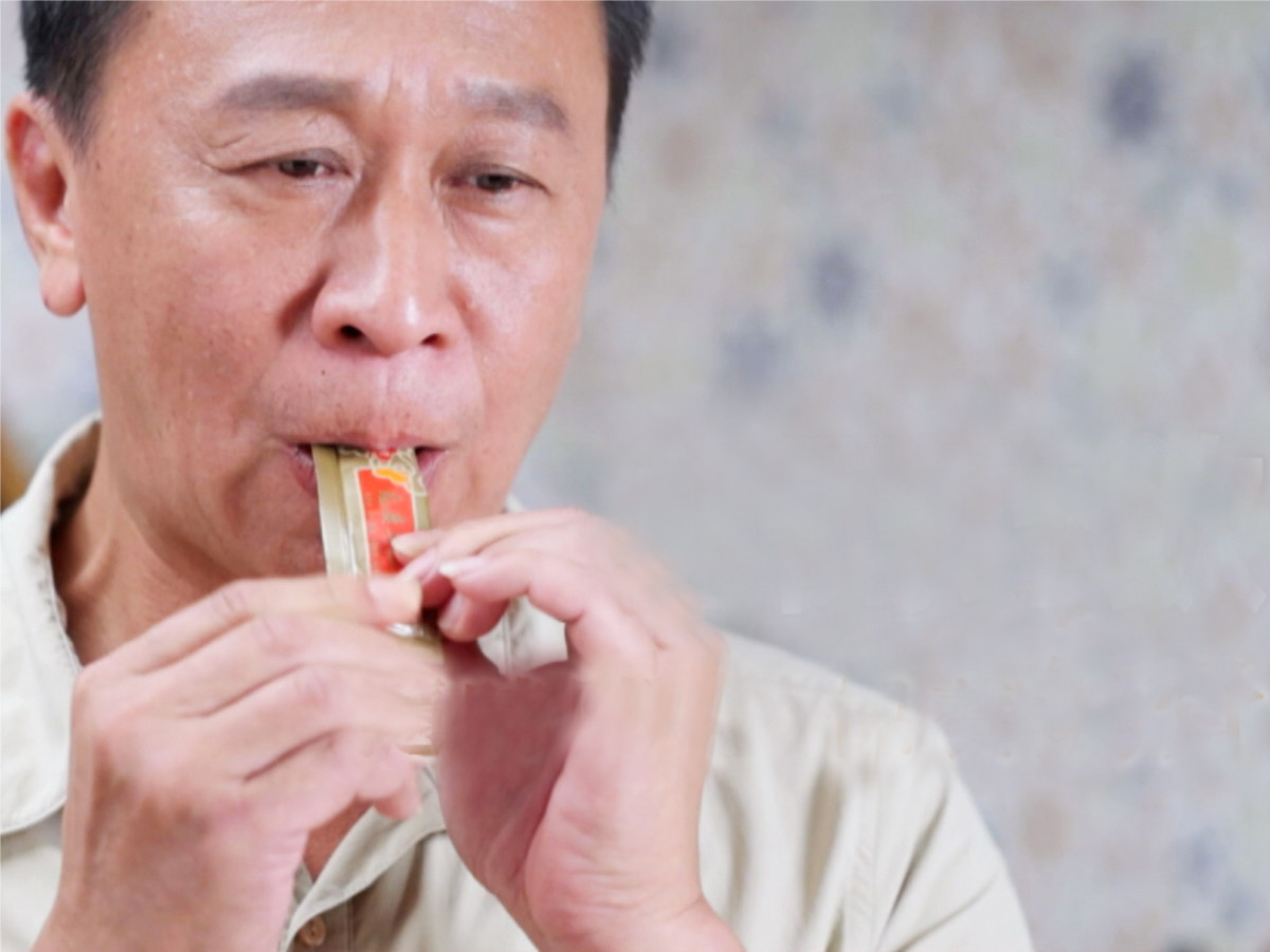 游安順:科技發達,新的龜鹿二仙膠有「膏」狀,免浸、免泡,打開就可以直接吃