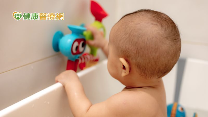 家中4處是兒童燒燙傷高風險場域! 預防也需注意洗澡水別超過「這溫度」