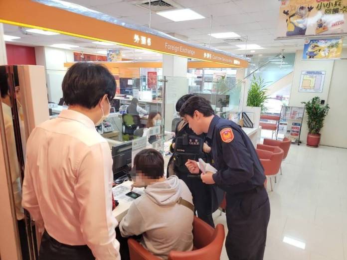 男義氣挺友險遭詐15萬 大園警急攔阻揭騙局 58 309776 0
