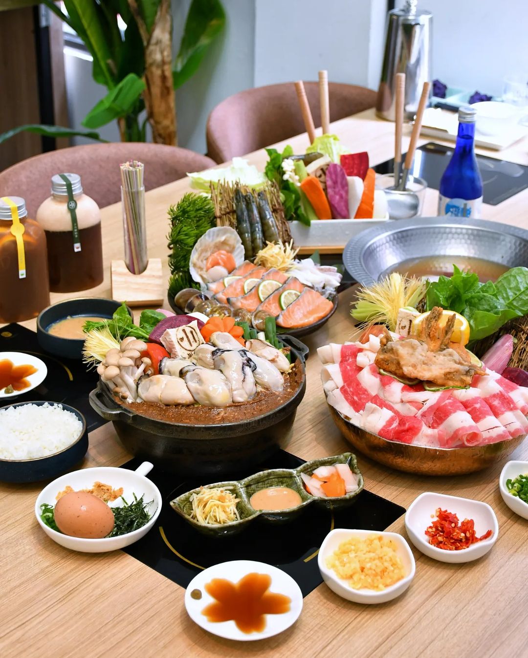 每一盤蔬菜都根據四季變化,由多位小農共同契作 。(圖/小川鍋物提供)