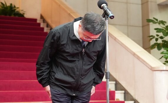 卓榮泰為勞動部霸凌輕生事件致歉 全案移送檢調追究責任