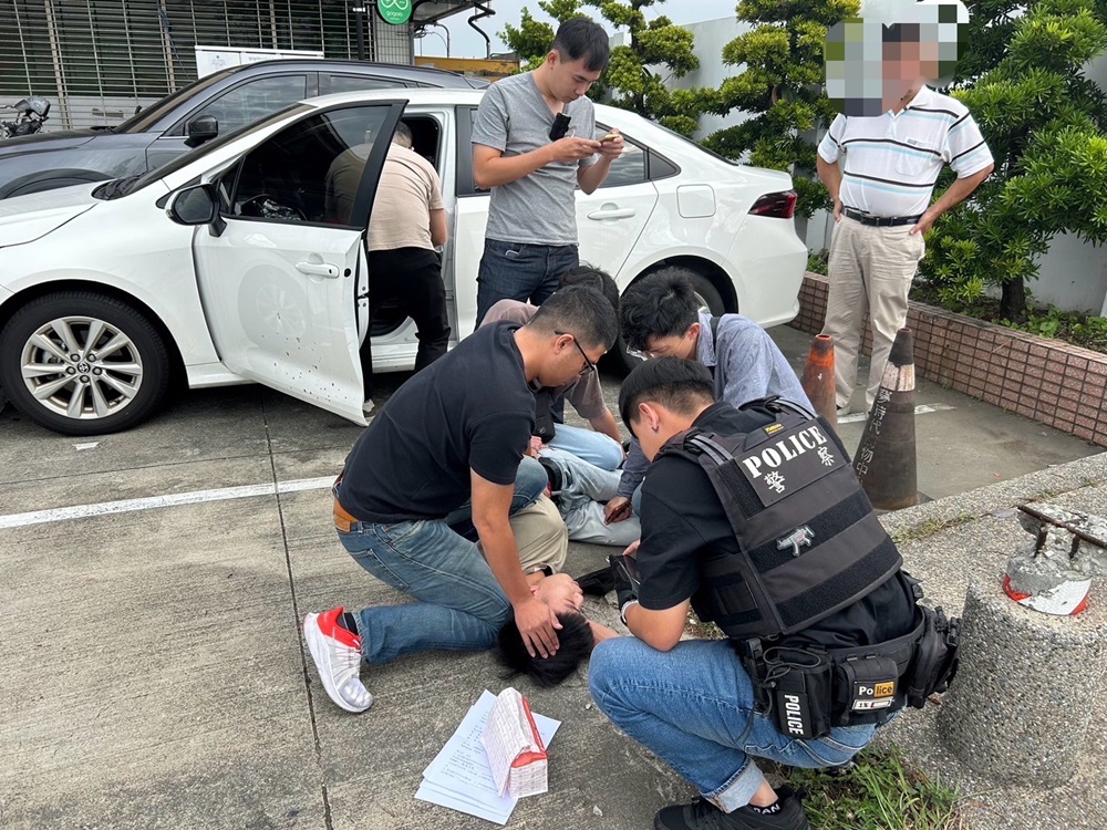 投資虛擬貨幣900萬元 出金要再百萬元警逮車手 229 cnews204241121a08
