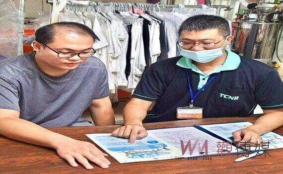 中彰投分署助自閉青年職場闖關成功 變身五星洗衣廠「烘燙高手」