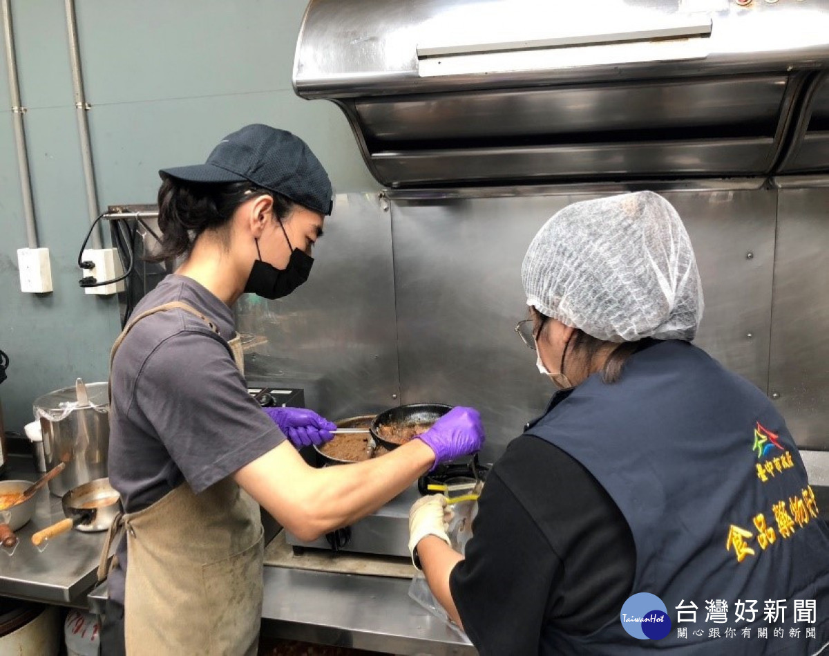 食安處到「公共運輸場站周邊餐飲業」進行食材抽驗