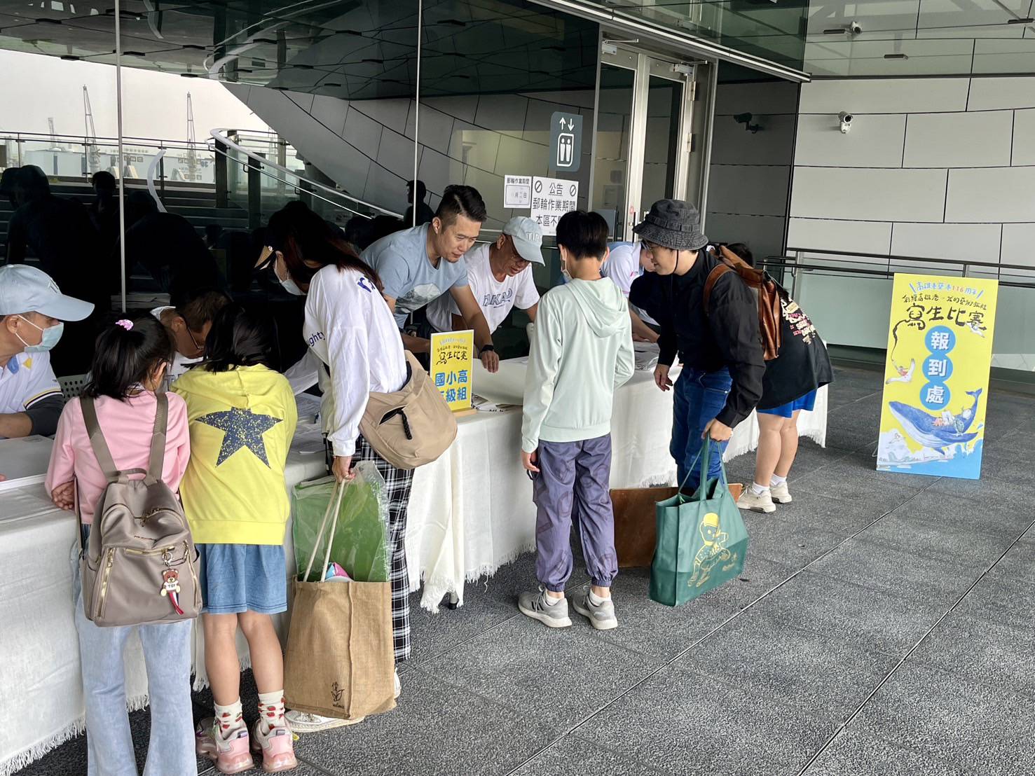 高雄港務分公司舉辦『彩繪高雄港-我的藝術旅程』寫生比賽 充分展現海港魅力
