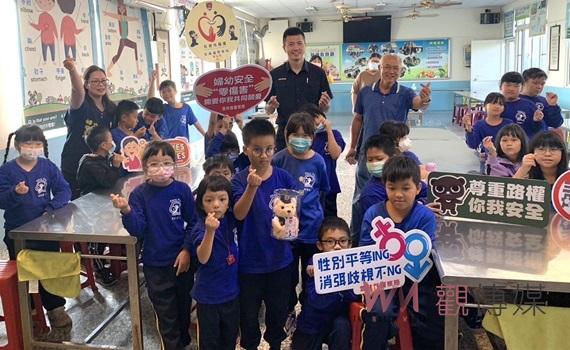 北港警前進頂湖國小　交通暨婦幼安全宣導