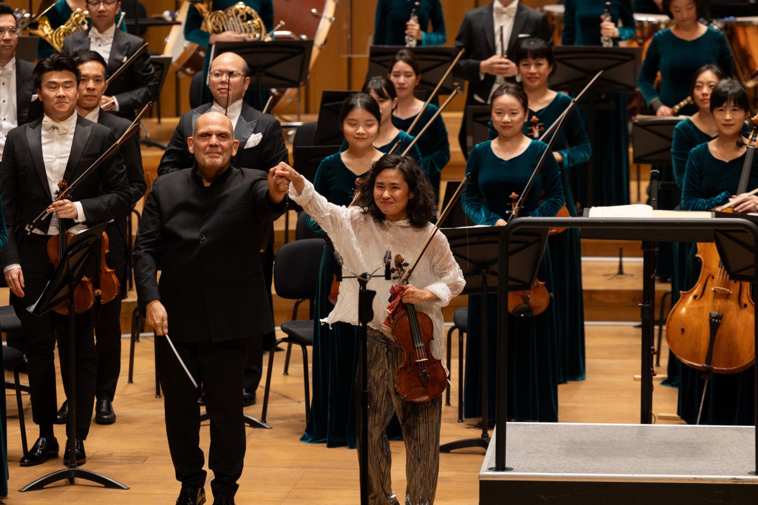 長榮交響樂團禮聘大師駐團 世界級指揮家梵志登在台精彩首演