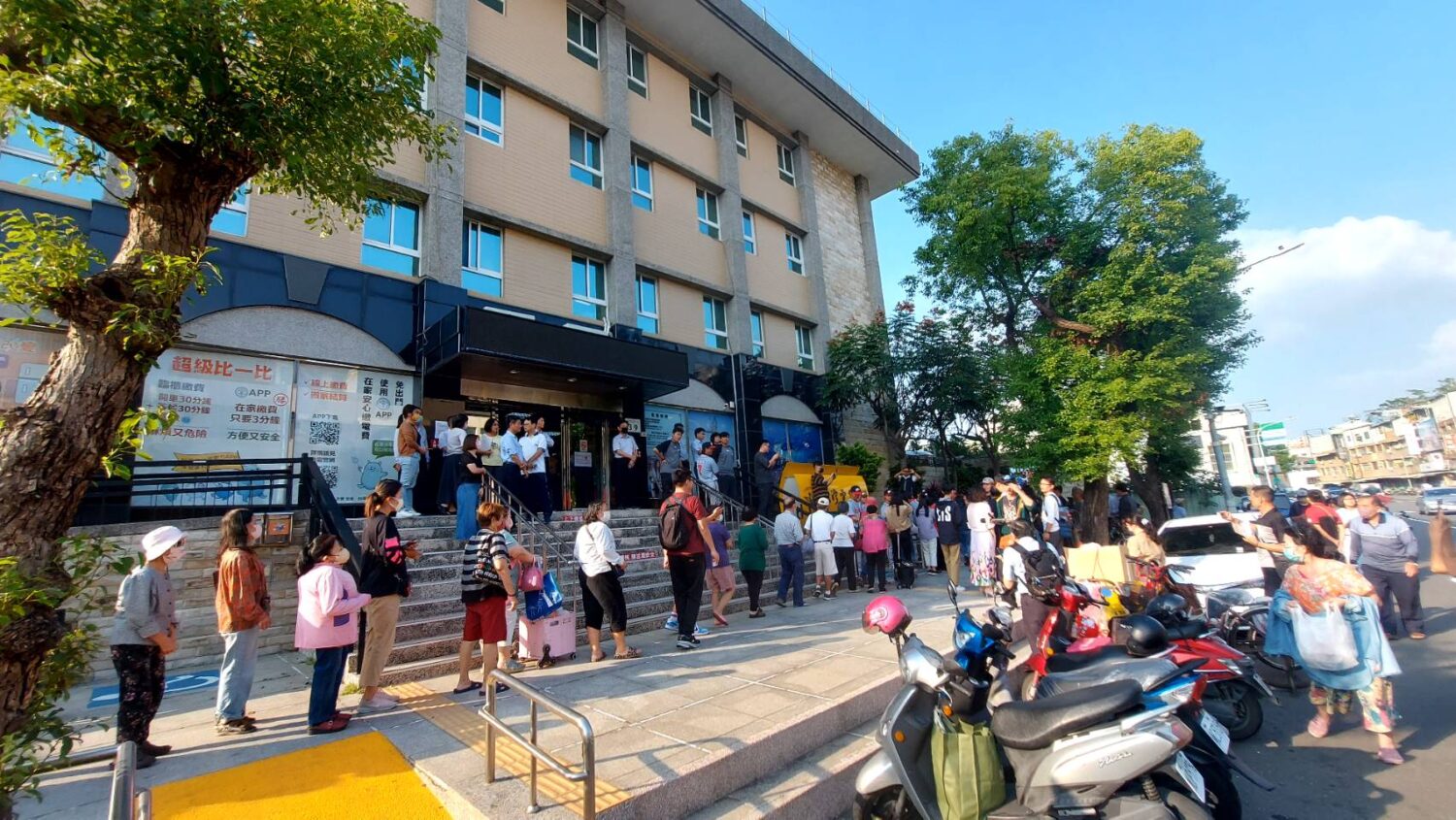 台灣棒球奪冠!台電高雄區處培育國手成就輝煌 發放650份炸雞支持同慶