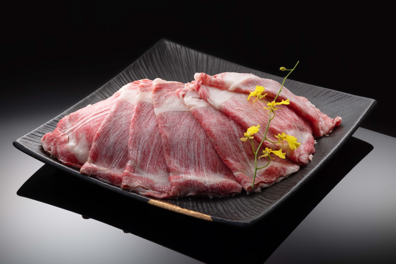 高雄福華慶祝中華隊奪冠 推出加碼優惠 和牛、飲品買一送一 強棒鍋物超值價