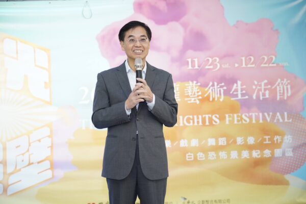 圖二  國家人權博物館館長洪世芳致詞時表示，期許人權藝術生活節能持續關注人權議題，擴展社會對於人權理解的面向，讓人權意識成為生活的養分。