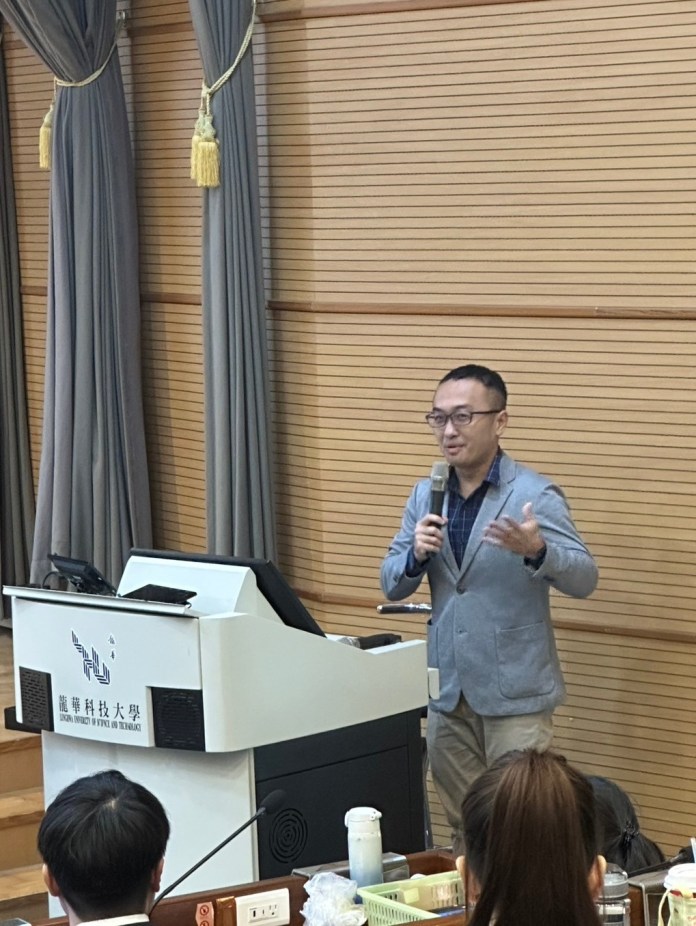 龍華科大舉辦研討會 聚焦AI在雙語教學的應用 82 66hsqaw 3