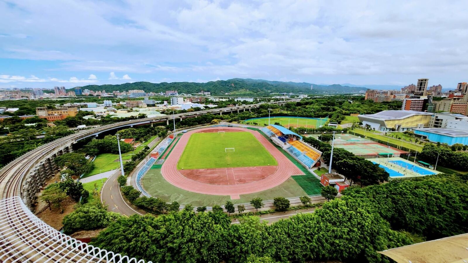 是校園也是公園 永慶房產集團:師大周邊住宅突破百萬元大關 226 是校園也是公園 永慶房產集團:師大周邊住宅突破百萬元大關 225