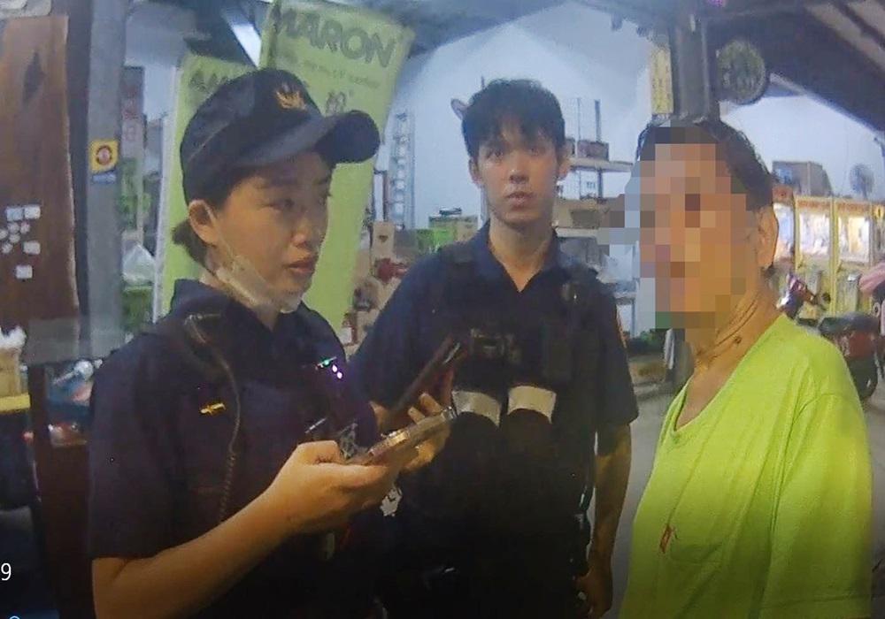 失智老翁街頭攔人認親 樹林警暖心助他平安返家 235 248241126a03