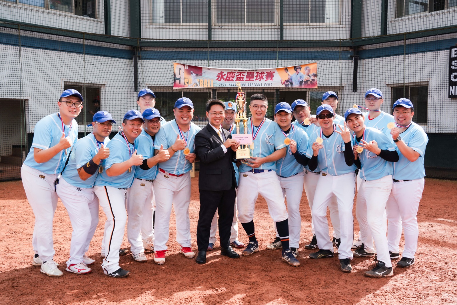 轟出業績與健康雙響砲 永慶盃壘球賽決戰天王山登場 232 轟出業績與健康雙響砲 永慶盃壘球賽決戰天王山登場 231