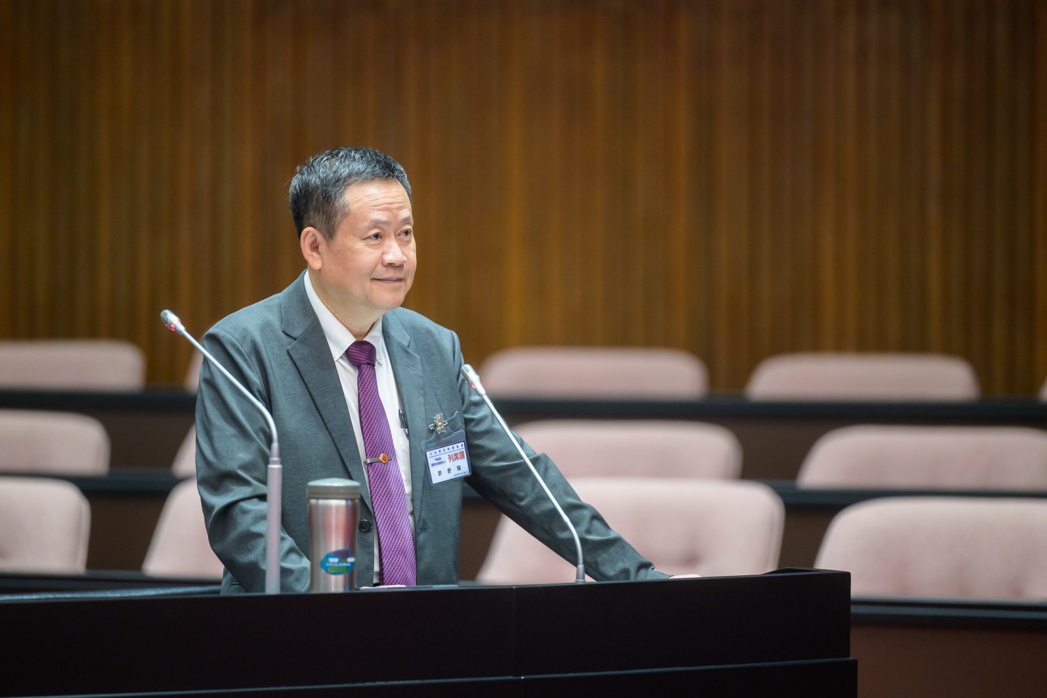 考試院副院長被提名人許舒翔表示,時代正在改變,主管不應該用指揮和命令的方式帶領團隊,應該用溝通說服的方式。(圖/張啓楷國會辦公室)