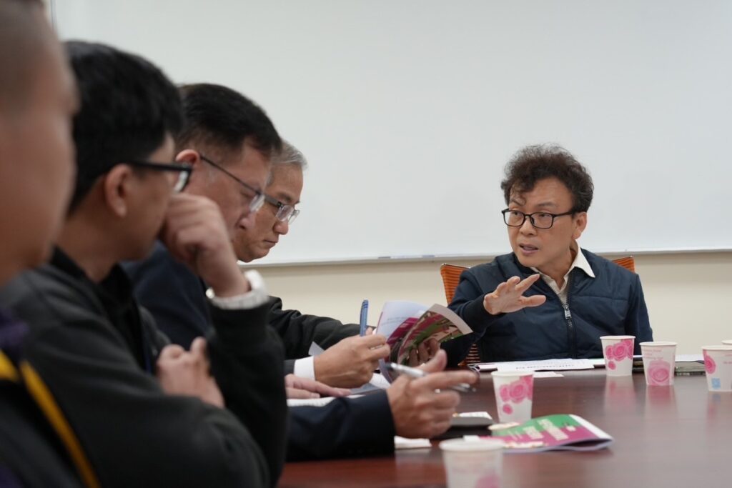 Uber Eats併購Foodpanda引壟斷危機，鄭正鈐籲公平會嚴審避免「全民受害」