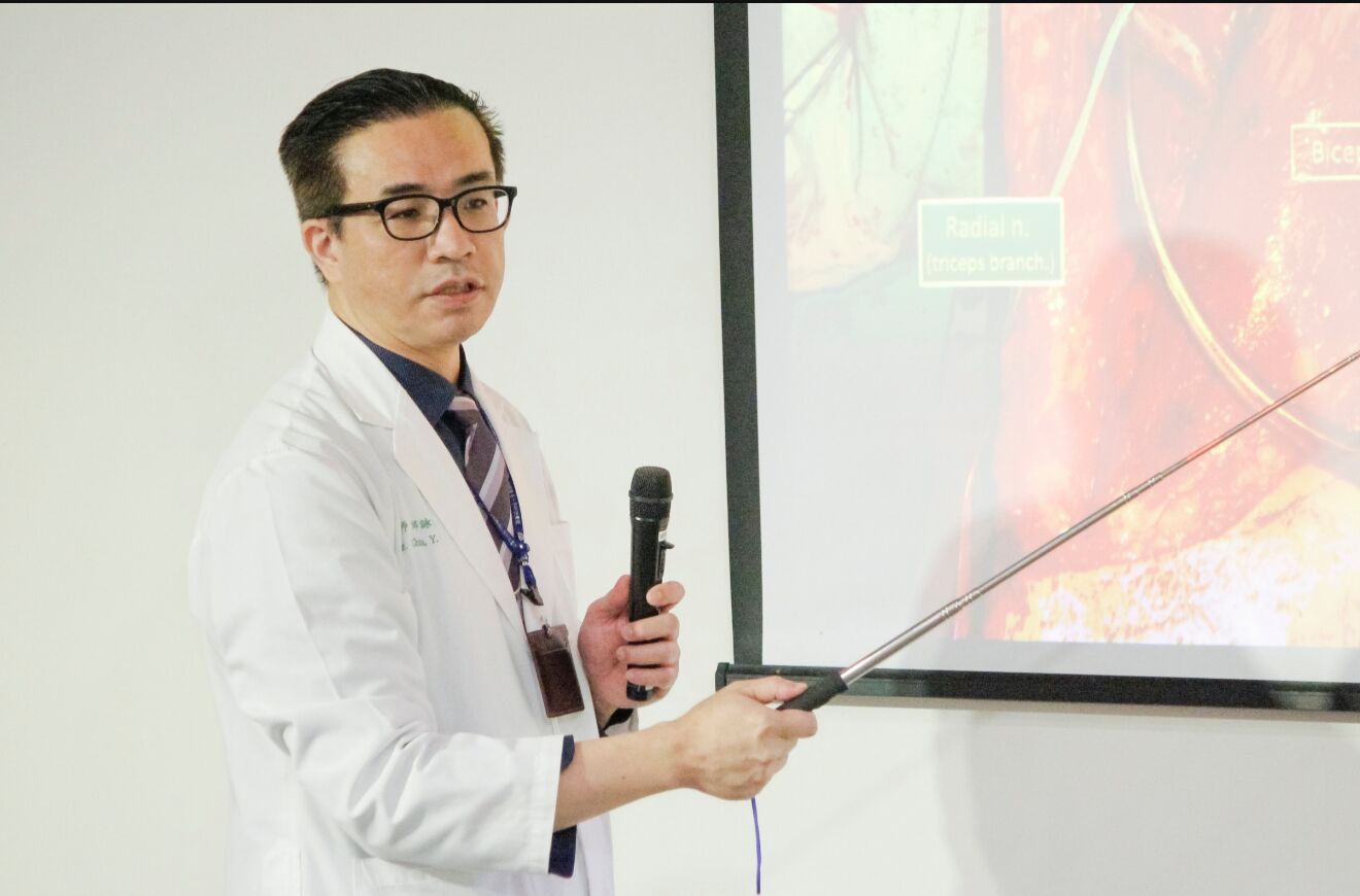 男車禍左手全癱「無力提筷」 醫師巧手一一修復神經奇蹟復原 195