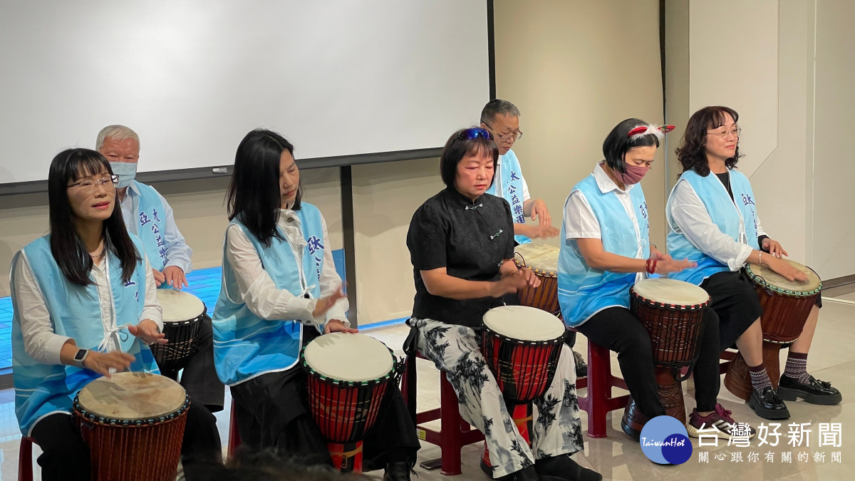 非洲鼓表演。圖/記者鄧富珍攝