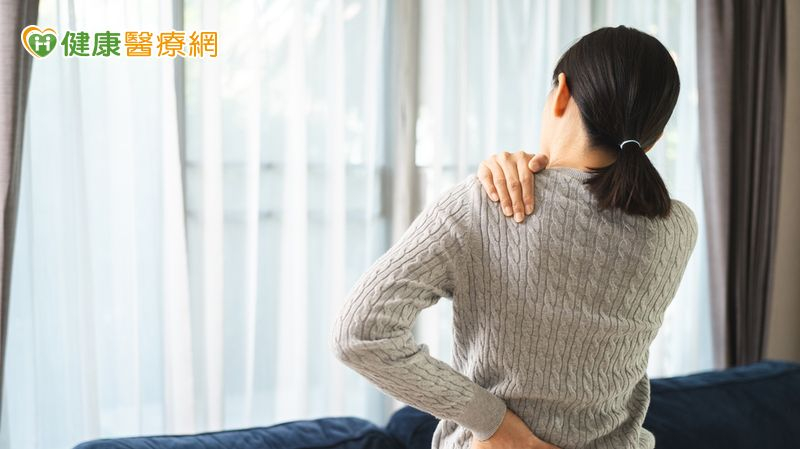 當心過緊內衣影響健康!中醫師解析胸部經絡 教正確保養乳房