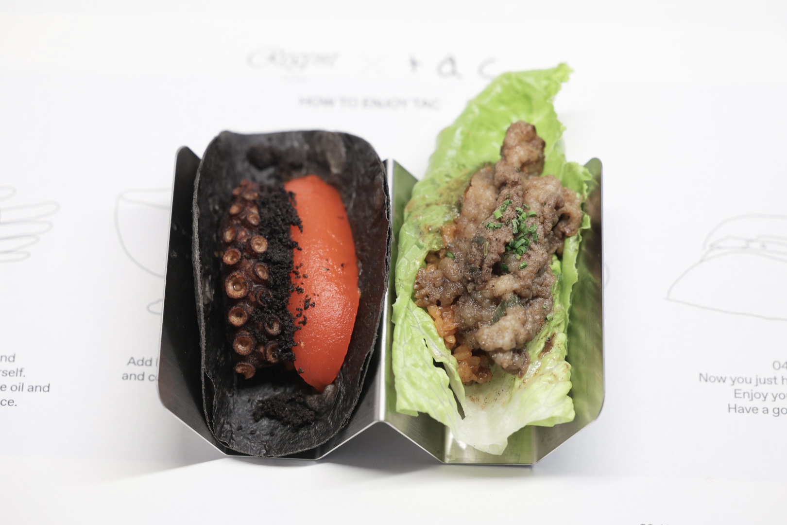 韓國tac.seoul為台北晶華客座打造的獨家款塔可，右為韓醬烤牛，左為辛奇章魚