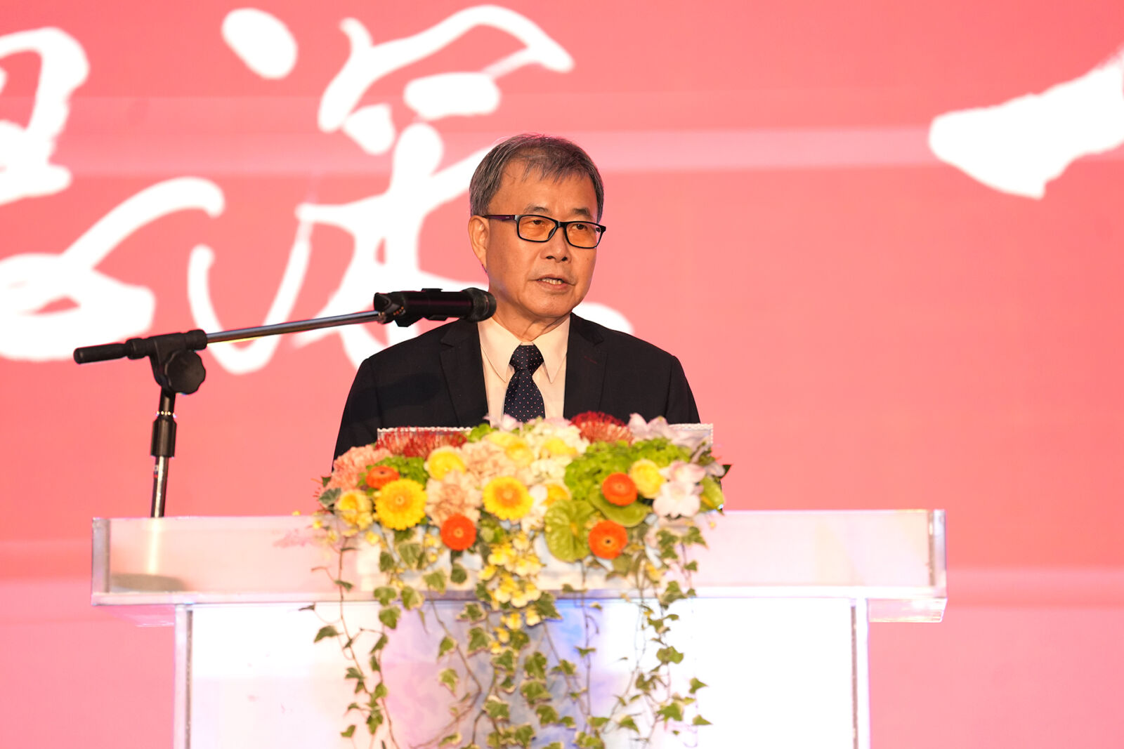 海科館霸凌案有處分卻未見完整報告? 鄭英耀:需要時間寫 220 海科館霸凌案有處分卻未見完整報告? 鄭英耀:需要時間寫 219