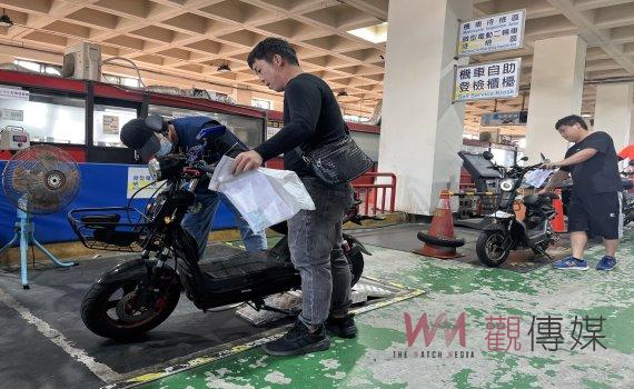 微型電動二輪車新規上路　11月30日起未領牌將受罰