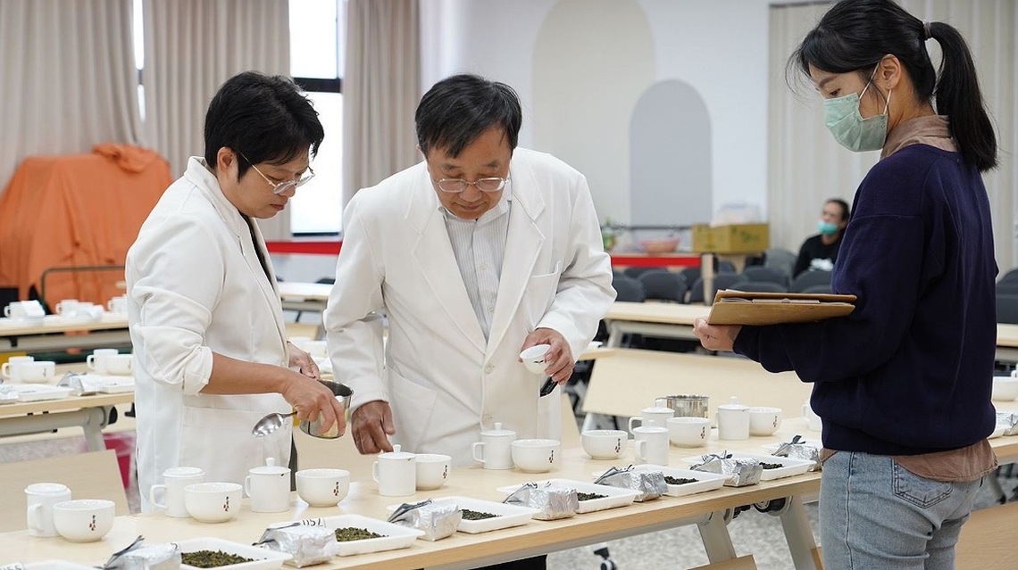 竹縣高山茶「雲裳烏龍」評鑑出爐 雪霸茶葉奪茶王寶座