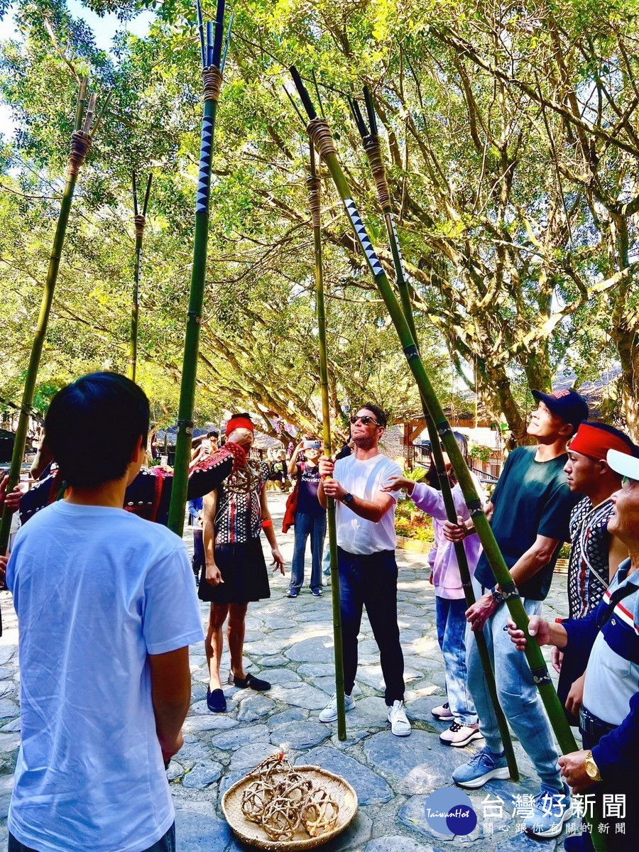 刺福球五年祭的體驗活動。(九族文化村企劃部提供)