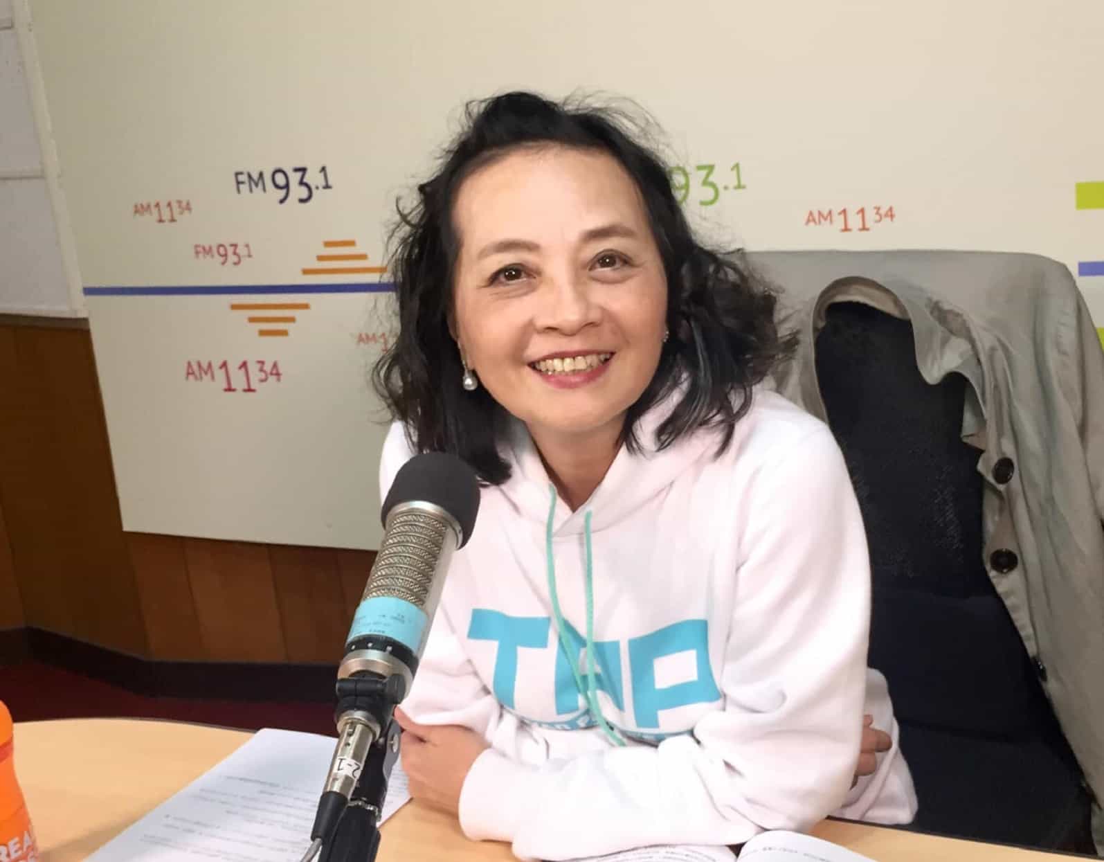 民眾黨創黨元老朱蕙蓉(圖)自爆將遭中評會約談,質疑「難道黨的主席已經換成陳智菡?」民眾黨新竹縣黨代表候選人徐勝凌則跳出來表示,「檢舉你的人是我」。翻攝朱蕙蓉臉書