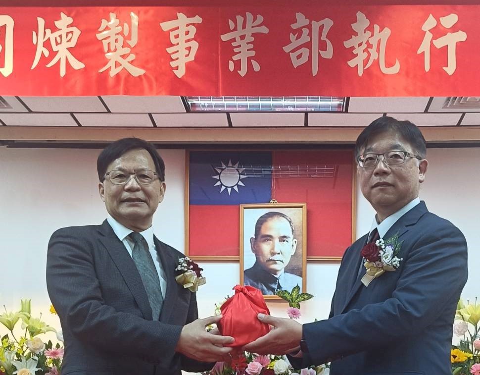 ▲圖；執行長季存厚布達典禮，由總經理張敏南下監交。（ 記者李堂安攝）