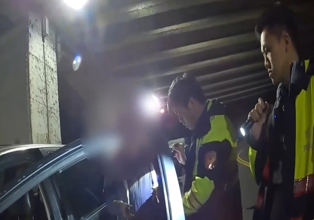 依托咪酯又現蹤 警盤查恍神男起獲喪屍煙彈 193 248241202a04
