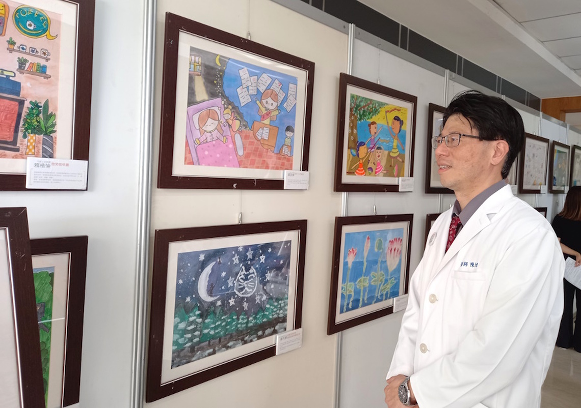 嘉基天橋展出小陽光的無限勇氣與創意「神彩輝陽,藝起有魔法」藝術巡迴展