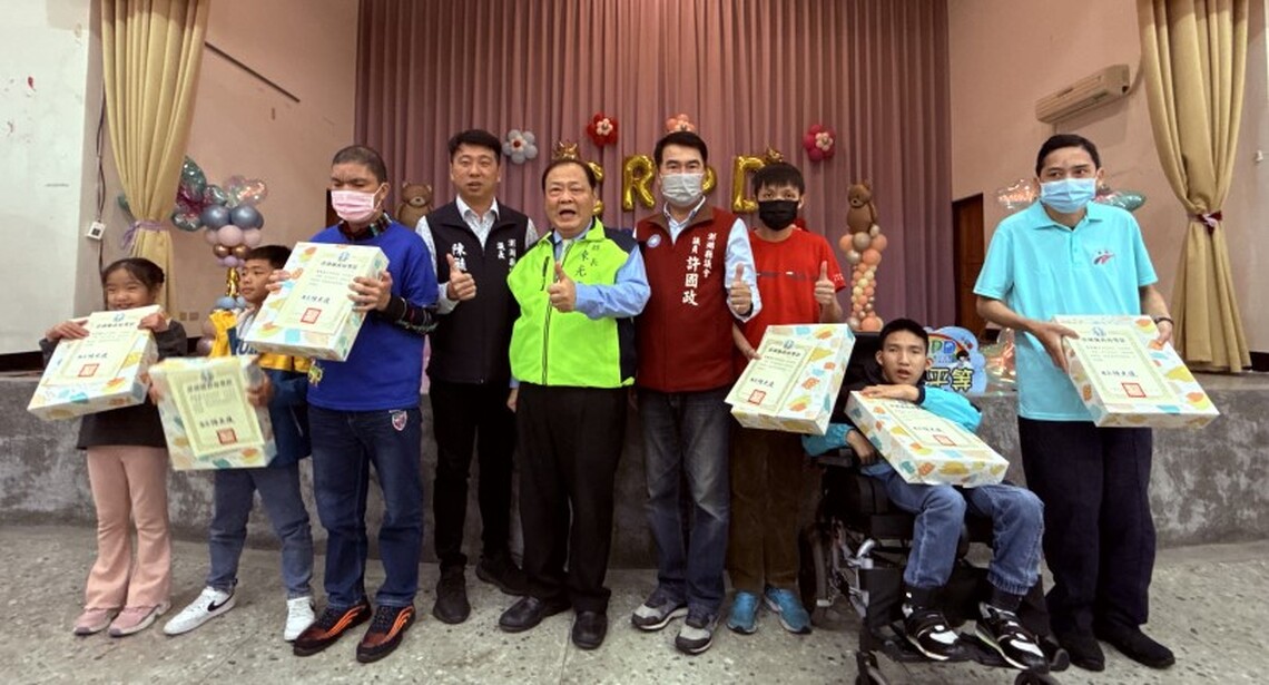 陳光復出席「國際身障日系列活動-與天使有約」 與大小朋友共度溫馨時光